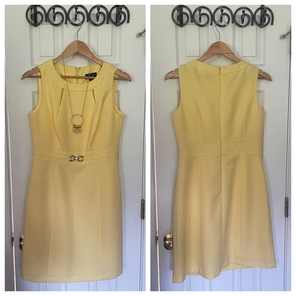 Tahari Dresses & Skirts - Tahari Yellow & White Seersucker Sheath Dress